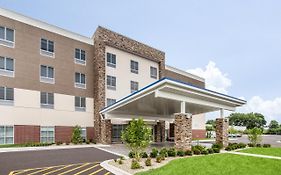 Holiday Inn Express in Ottawa Illinois